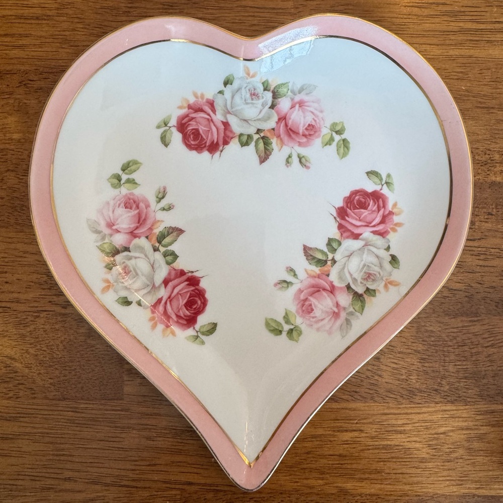 Vtg Floral Heart Dish Jewelry Dish Trinket Tray Gallery Wall Valentines Day 8”